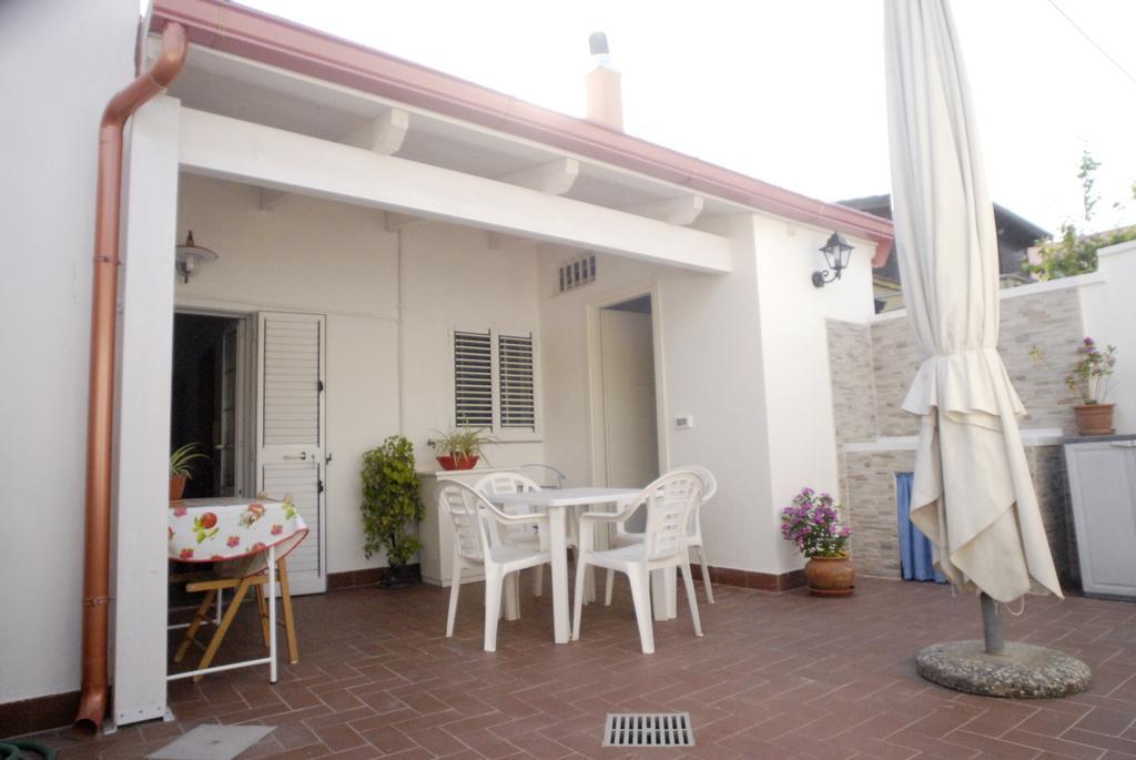 Apartamento Casa Dei Furnari Collepasso Exterior foto
